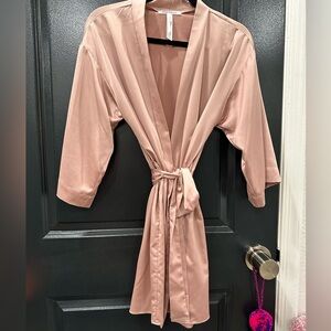 Flora Nikrooz Satin Blush Pink Kimono Robe